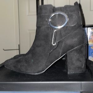 Black Heels from JustFab. Barely worn